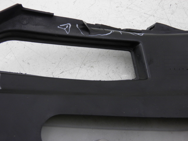 photo de UNTER SITZ VERKLEIDUNG RECHTS YAMASAKI YM50QT-N3 RETRO 50 (2012 - 2014) - Gesamtansicht des Produkts