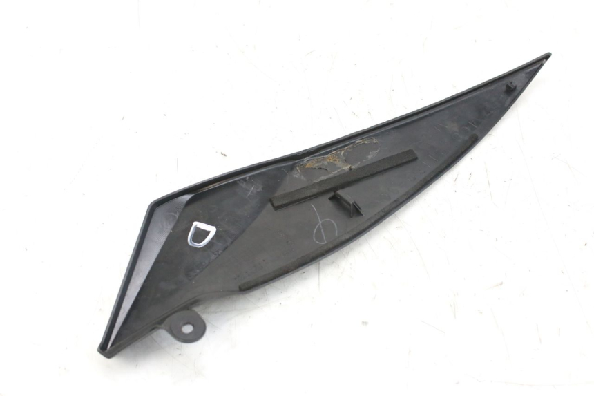 photo de RECHTER SITZBANKDECKEL YAMAHA YZF R1 1000 (2007 - 2008) - Alternative Perspektive