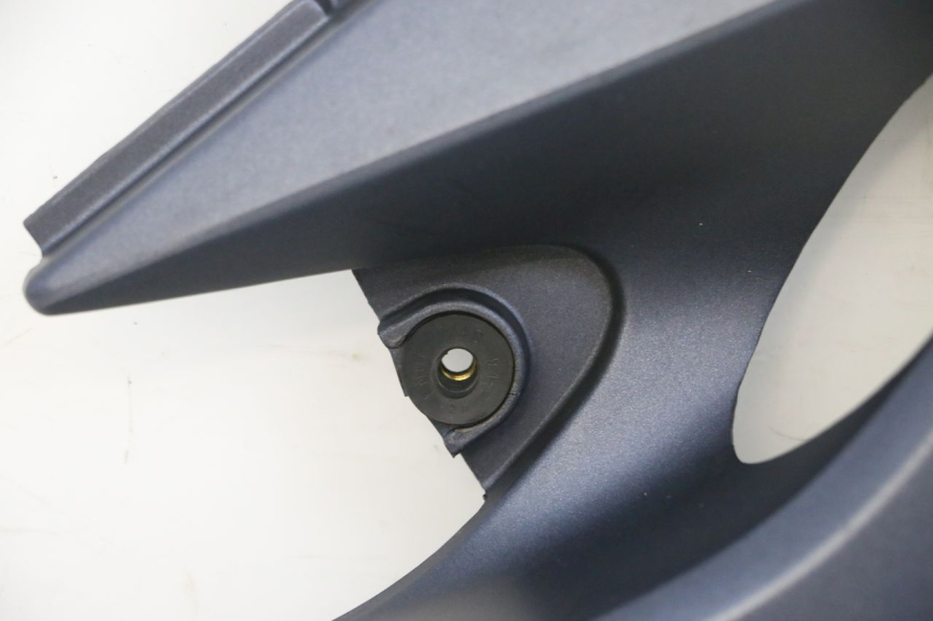 photo de UNTER SITZ VERKLEIDUNG RECHTS KAWASAKI ZR 7 750 (1999 - 2004) - Ergänzendes Produktfoto