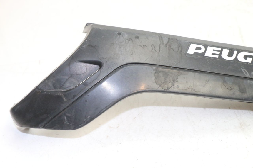 photo de UNTER SITZ VERKLEIDUNG LINKS PEUGEOT 103 SPX CLIP 50 (1989 - 1992) - Detailansicht des Bauteils