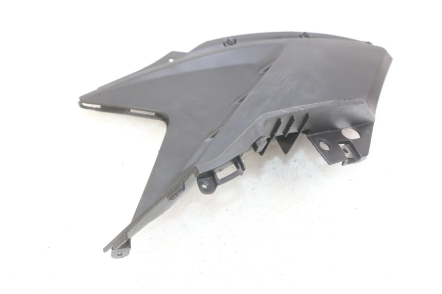 photo de LINKS UNTER DEM LINKEN SITZ KYMCO AGILITY 16+ 4T 50 (2018 - 2023) - Alternative Perspektive