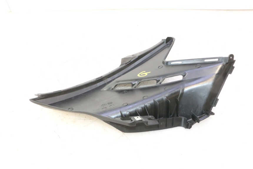 photo de UNTER SITZ VERKLEIDUNG LINKS KYMCO AGILITY CITY 16P 125 (2015 - 2024) - Oberflächenzustand und Material