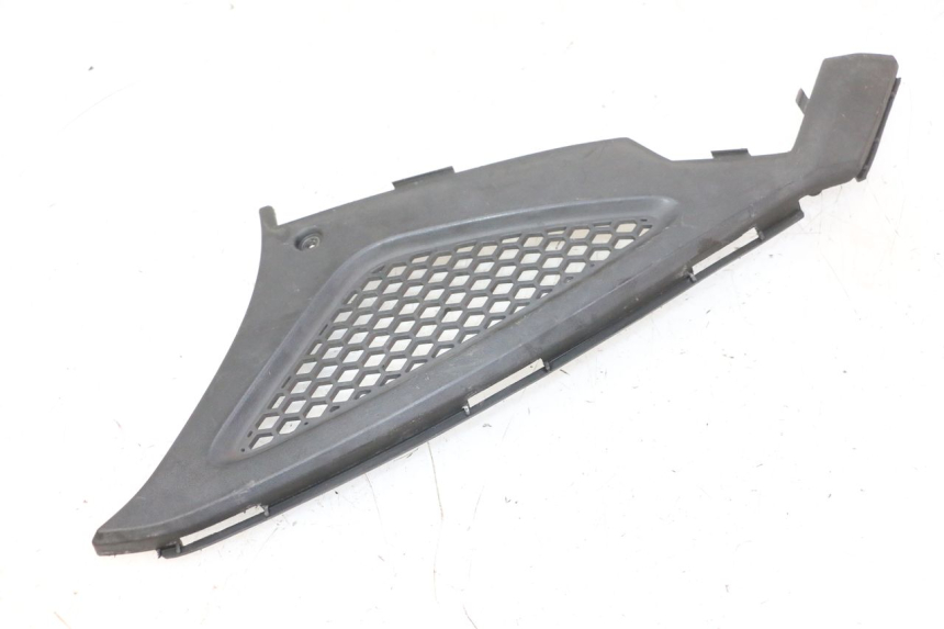 photo de UNTER SITZ VERKLEIDUNG LINKS KYMCO AGILITY NAKED RENOUVO 2T 50 (2011 - 2018) - Detailansicht des Bauteils