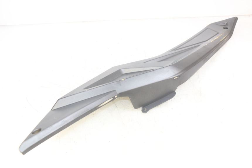 photo de LINKS UNTER DEM LINKEN SITZ NECO ALEXONE 125 (2017 - 2024) - Alternative Perspektive