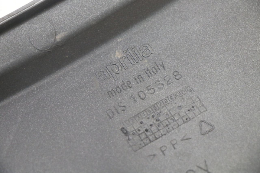 photo de UNTER SITZ VERKLEIDUNG LINKS APRILIA ATLANTIC 125 (2003 - 2009) - Technische Nahaufnahme