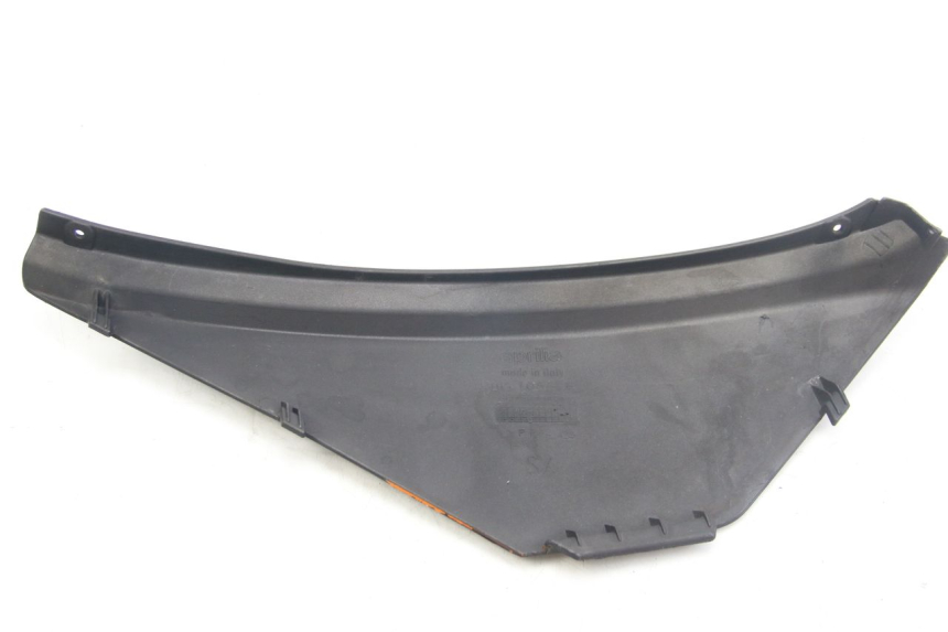 photo de LINKS UNTER DEM LINKEN SITZ APRILIA ATLANTIC 500 (2002 - 2003) - Detailansicht des Bauteils