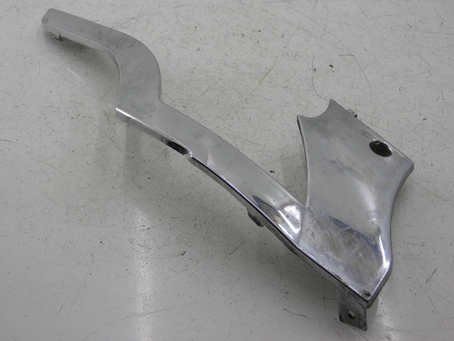 photo de UNTER SITZ VERKLEIDUNG LINKS BENZHOU YY50QT31 VINTAGE 50 (2009 - 2012) - Zoom auf Gebrauchszustand