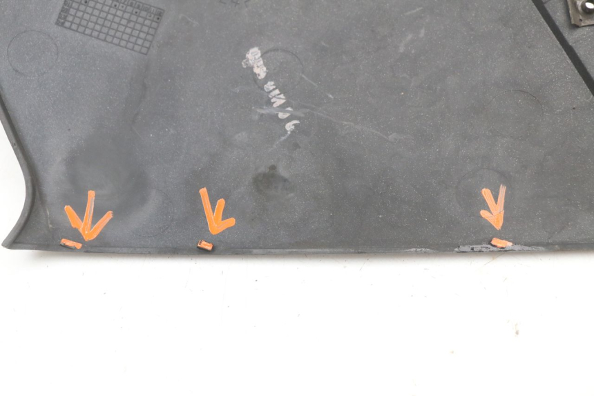 photo de LINKS UNTER DEM LINKEN SITZ BMW C1 125 (2000 - 2003) - Technische Nahaufnahme