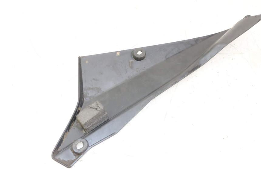 photo de UNTER SITZ VERKLEIDUNG LINKS DERBI SENDA SM DRD X-TREME 50 (2011 - 2017) - Technische Nahaufnahme