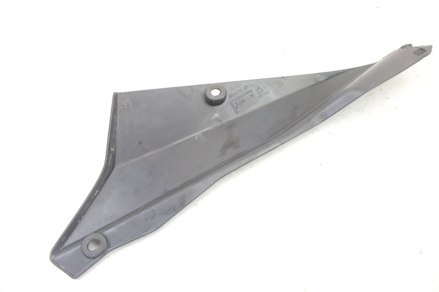 photo de UNTER SITZ VERKLEIDUNG LINKS DERBI SENDA SM DRD X-TREME 50 (2011 - 2017) - Alternative Perspektive