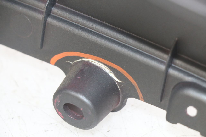 photo de LINKS UNTER DEM LINKEN SITZ PEUGEOT DJANGO 4T 50 (2014 - 2019) - Gesamtansicht des Produkts