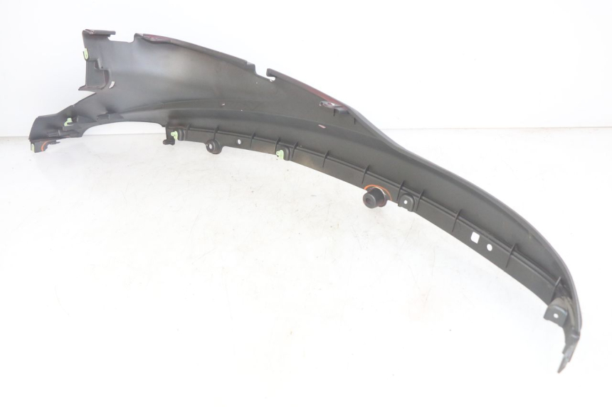 photo de LINKS UNTER DEM LINKEN SITZ PEUGEOT DJANGO 4T 50 (2014 - 2019) - Details der Befestigungspunkte