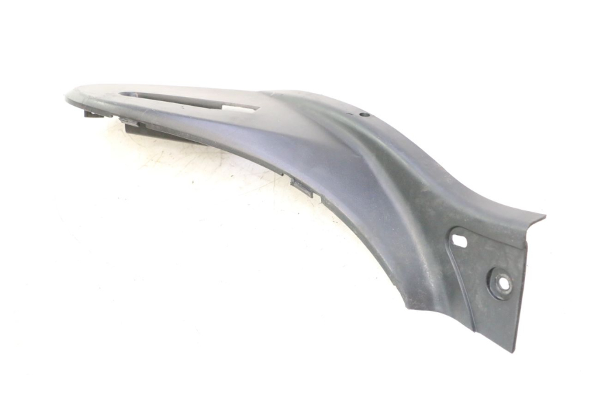 photo de UNTER SITZ VERKLEIDUNG LINKS CF MOTO E-CHARM 125 (2005 - 2008) - Details der Befestigungspunkte