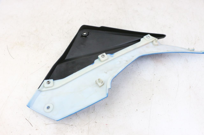 photo de UNTER SITZ VERKLEIDUNG LINKS EBROH BRAVO GLE 1 (2020 - 2024) - Detailansicht des Bauteils