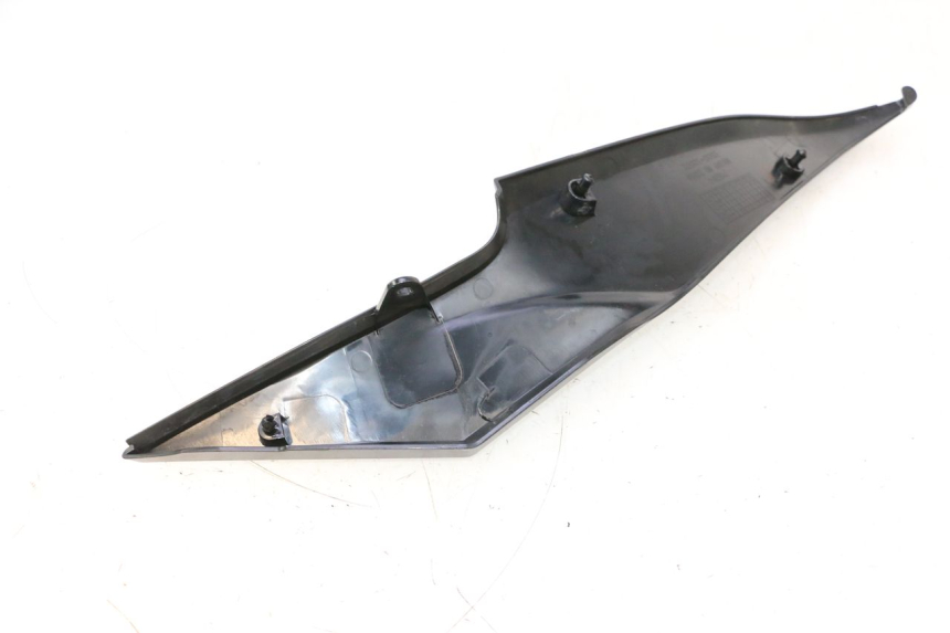 photo de UNTER SITZ VERKLEIDUNG LINKS KAWASAKI ER-6 ER6 N 650 (2005 - 2009) - Technische Nahaufnahme