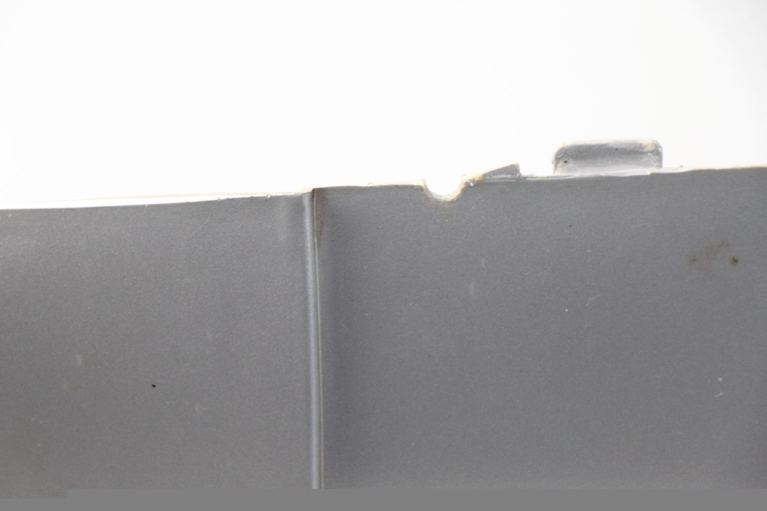 photo de UNTER SITZ VERKLEIDUNG LINKS LINTEX FEVER 2T 50 (2009 - 2022) - Detailansicht des Bauteils