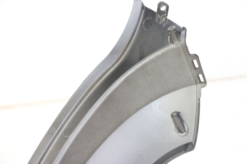 photo de UNTER SITZ VERKLEIDUNG LINKS SYM FIDDLE 3 III 50 (2014 - 2020) - Detailansicht des Bauteils