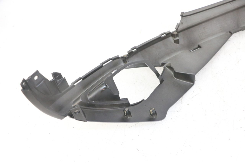 photo de UNTER SITZ VERKLEIDUNG LINKS SYM FIDDLE 3 III 50 (2014 - 2020) - Technische Nahaufnahme