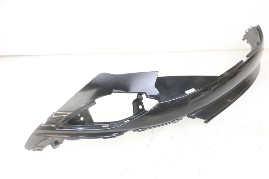 photo de UNTER SITZ VERKLEIDUNG LINKS SYM FIDDLE 3 III 50 (2014 - 2020) - Details der Befestigungspunkte