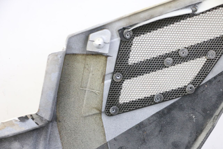 photo de UNTER SITZ VERKLEIDUNG LINKS YAMAHA FJ 36Y 1100 (1984 - 1985) - Weitere Ansicht des Artikels