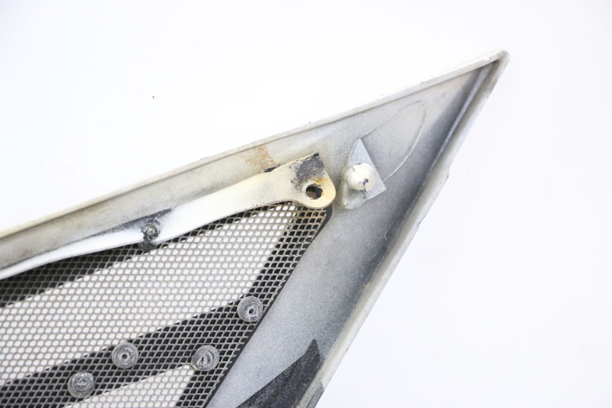 photo de UNTER SITZ VERKLEIDUNG LINKS YAMAHA FJ 36Y 1100 (1984 - 1985) - Charakteristische Merkmale