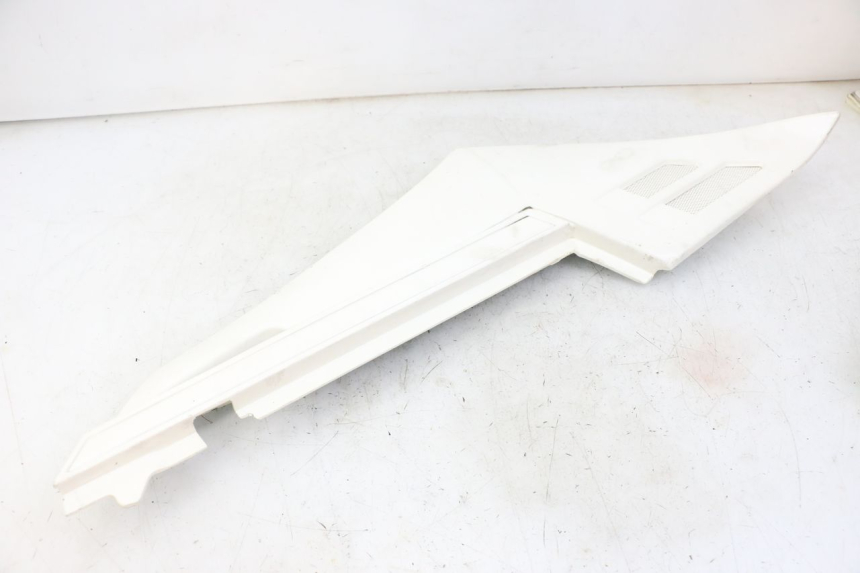 photo de UNTER SITZ VERKLEIDUNG LINKS YAMAHA FJ 36Y 1100 (1984 - 1985) - Details der Befestigungspunkte