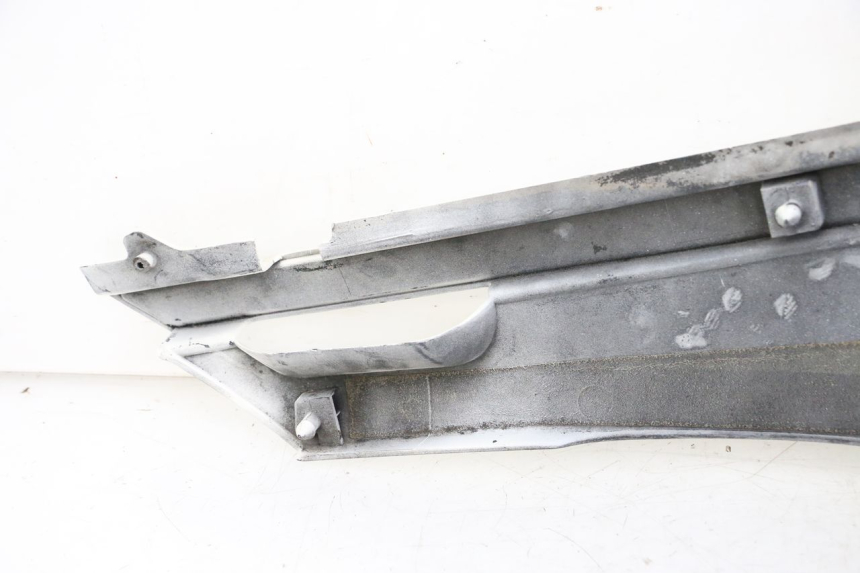 photo de UNTER SITZ VERKLEIDUNG LINKS YAMAHA FJ 36Y 1100 (1984 - 1985) - Geprüftes Gebrauchtteil