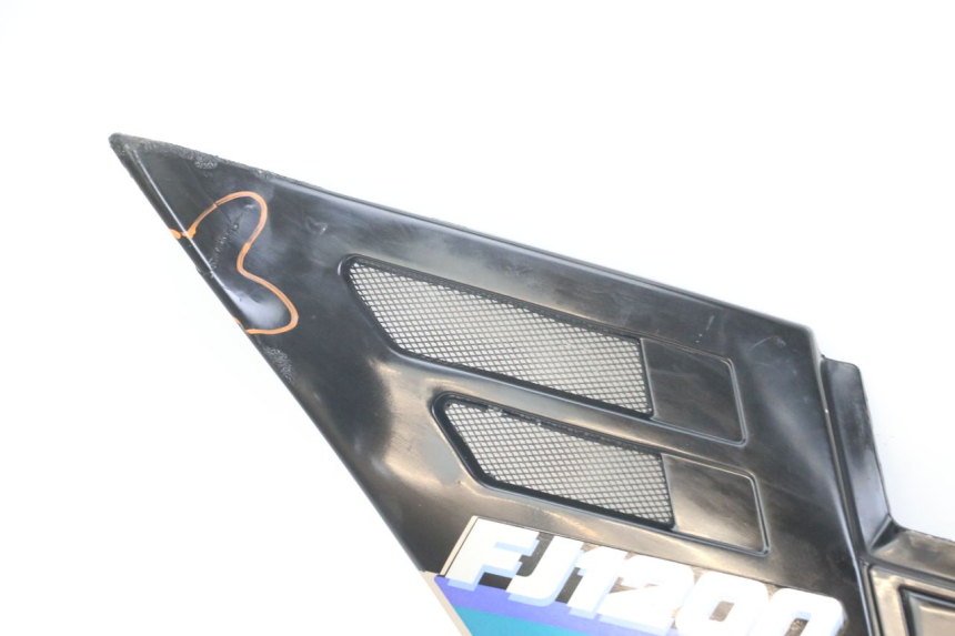 photo de LINKS UNTER DEM LINKEN SITZ YAMAHA FJ 3CX 1200 (1986 - 1996) - Alternativer Blickwinkel