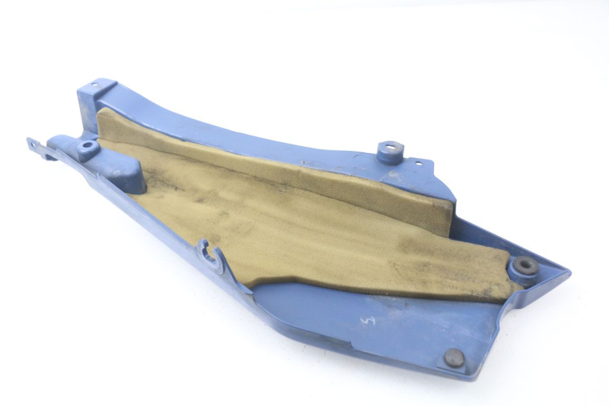 photo de UNTER SITZ VERKLEIDUNG LINKS YAMAHA FJR ABS 1300 (2006 - 2012) - Zoom auf Gebrauchszustand