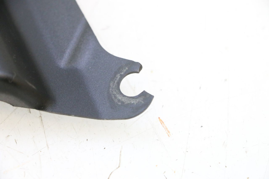 photo de UNTER SITZ VERKLEIDUNG LINKS YAMAHA FJR 1300 (2001 - 2005) - Alternative Perspektive