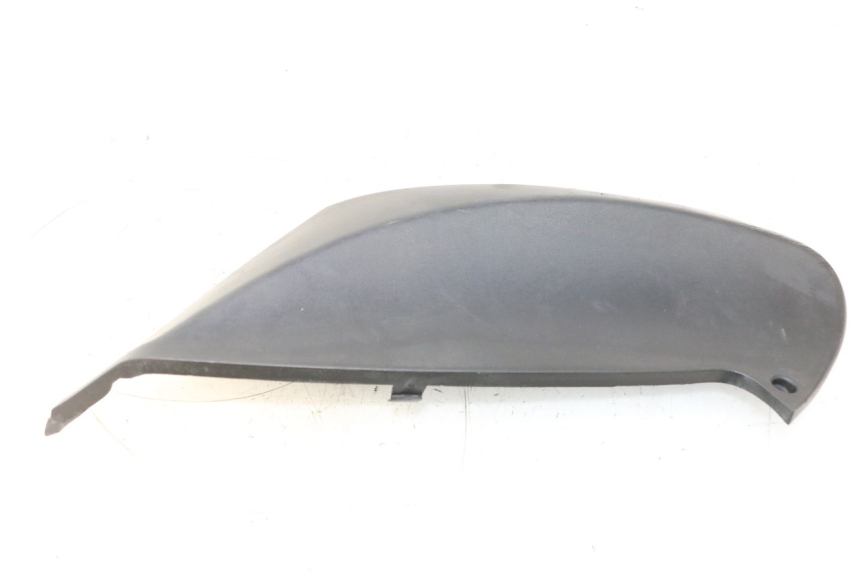 photo de UNTER SITZ VERKLEIDUNG LINKS PIAGGIO FLY 2T 50 (2004 - 2017) - Hauptansicht