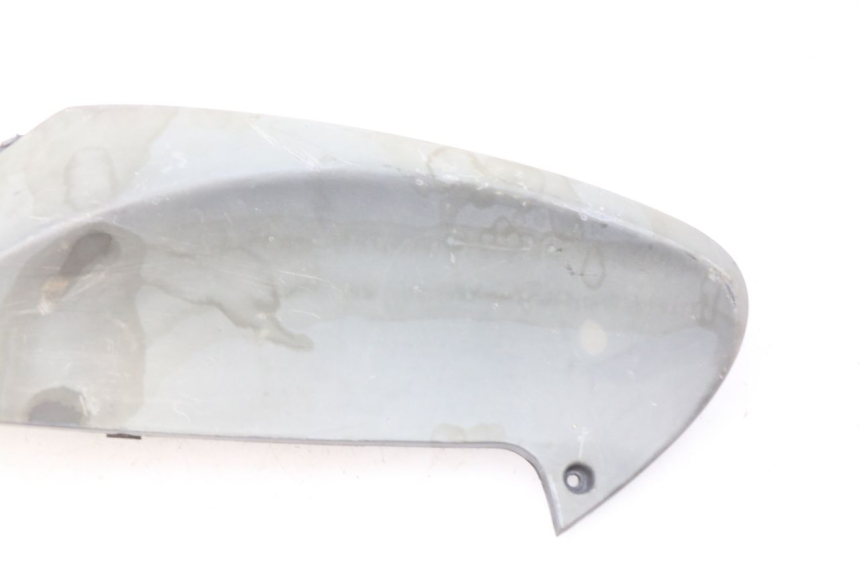 photo de LINKS UNTER DEM LINKEN SITZ PIAGGIO FLY 100 (2006 - 2010) - Technische Nahaufnahme