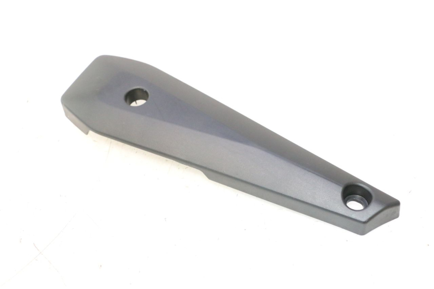photo de UNTER SITZ VERKLEIDUNG LINKS YAMAHA FZ8 800 (2010 - 2016) - Zoom auf Gebrauchszustand