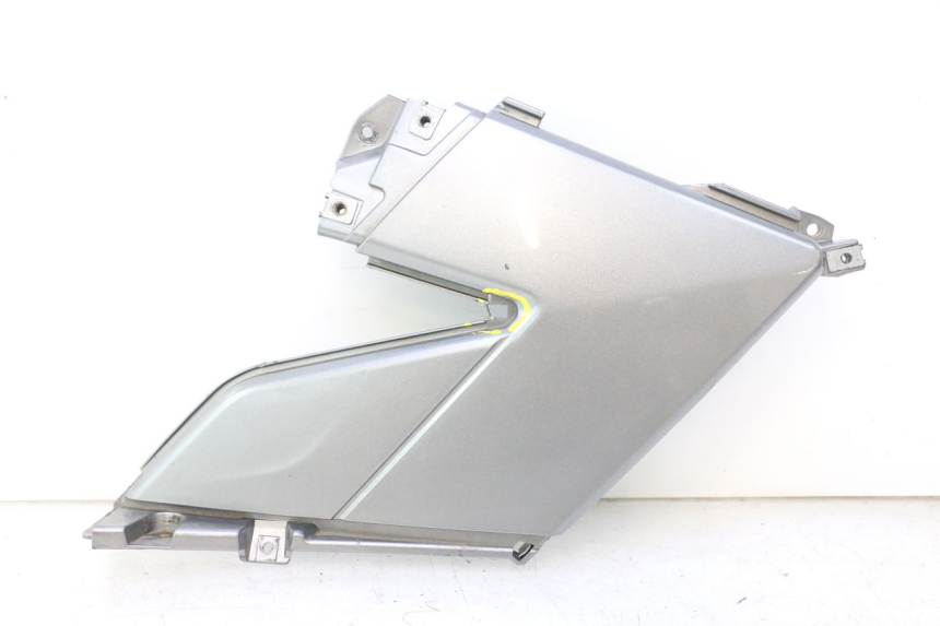 photo de UNTER SITZ VERKLEIDUNG LINKS GILERA GP 800 (2007 - 2013) - Hauptansicht