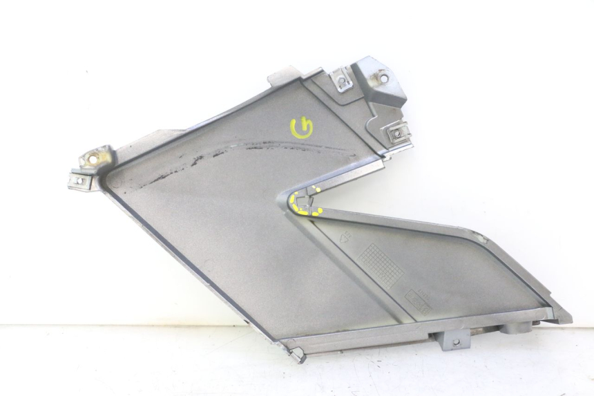 photo de UNTER SITZ VERKLEIDUNG LINKS GILERA GP 800 (2007 - 2013) - Oberflächenzustand und Material