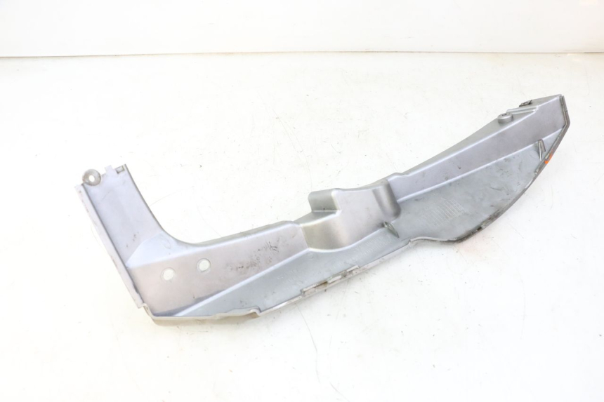 photo de UNTER SITZ VERKLEIDUNG LINKS DAELIM HISTORY 125 (2001 - 2002) - Details der Befestigungspunkte