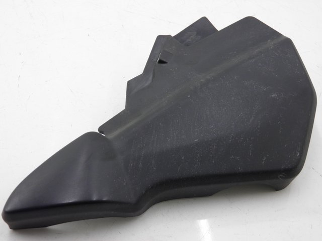 photo de UNTER SITZ VERKLEIDUNG LINKS HONDA CBF S ABS 600 (2004 - 2007) - Zoom auf Gebrauchszustand