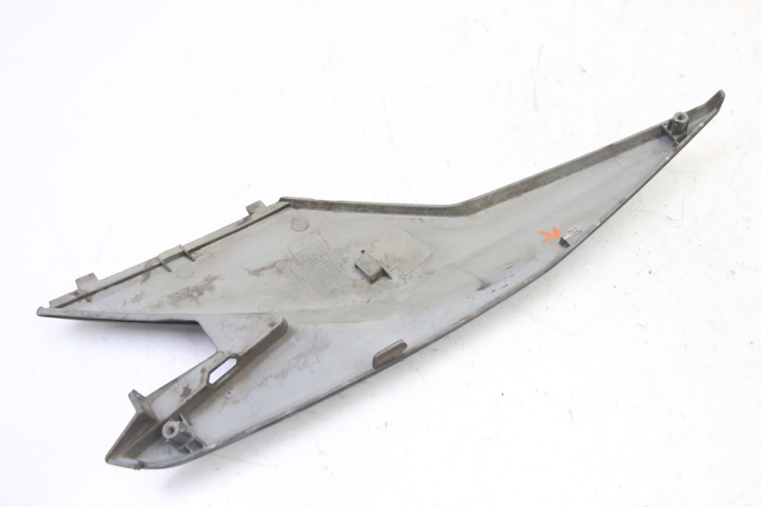 photo de LINKS UNTER DEM LINKEN SITZ SYM JET 14 4T 50 (2018 - 2022) - Details der Befestigungspunkte