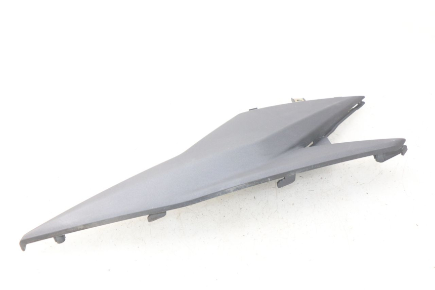 photo de UNTER SITZ VERKLEIDUNG LINKS SYM JET 4 4T 50 (2018 - 2021) - Zoom auf Gebrauchszustand