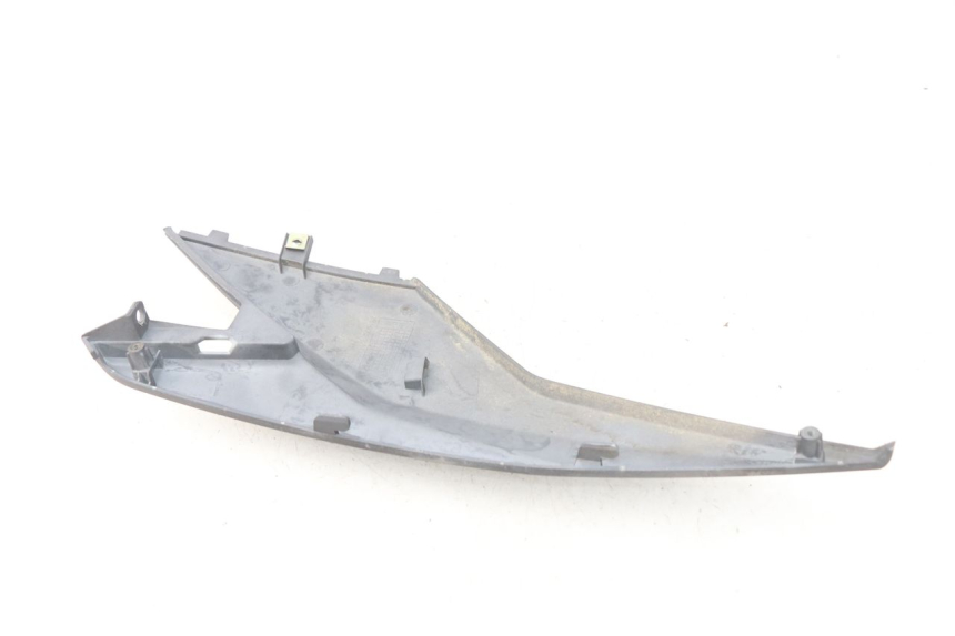 photo de UNTER SITZ VERKLEIDUNG LINKS SYM JET 4 4T 50 (2018 - 2021) - Technische Nahaufnahme