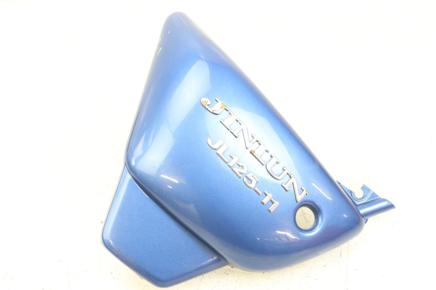 photo de LINKS UNTER DEM SITZ VERSTECKEN JINLUN JL HIGHLANDER 125 (2007 - 2015) - Technische Nahaufnahme