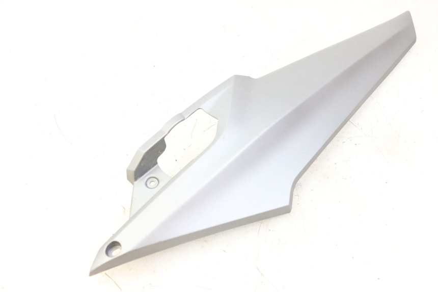 photo de UNTER SITZ VERKLEIDUNG LINKS SYM JOYMAX 125 (2010 - 2017) - Gesamtansicht des Produkts