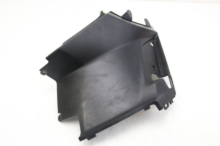 photo de LINKS UNTER DEM LINKEN SITZ PEUGEOT KISBEE 2T 50 (2018 - 2022) - Detailansicht des Bauteils