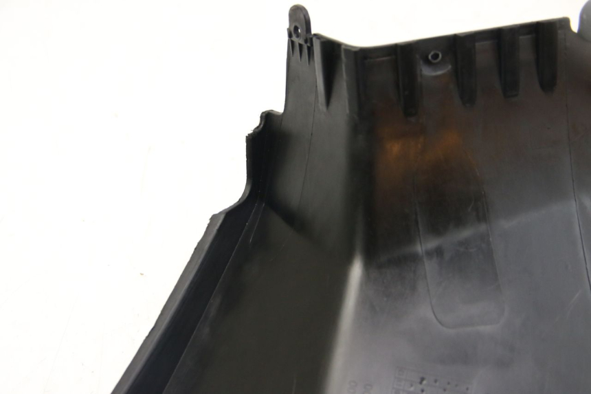 photo de LINKS UNTER DEM LINKEN SITZ PEUGEOT KISBEE 2T 50 (2018 - 2022) - Weitere Ansicht des Artikels