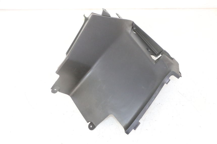 photo de LINKS UNTER DEM LINKEN SITZ PEUGEOT KISBEE 2T 50 (2018 - 2022) - Technische Nahaufnahme