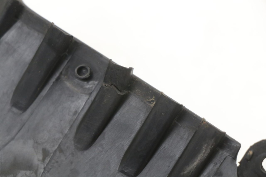 photo de LINKS UNTER DEM LINKEN SITZ PEUGEOT KISBEE 4T 50 (2018 - 2022) - Alternative Perspektive