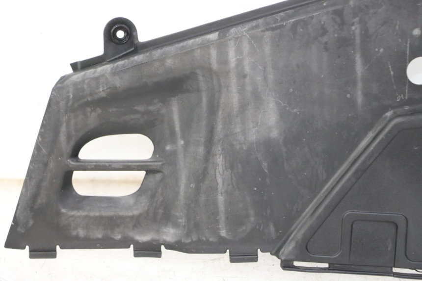 photo de UNTER SITZ VERKLEIDUNG LINKS KYMCO PEOPLE S 125 (2000 - 2008) - Technische Nahaufnahme