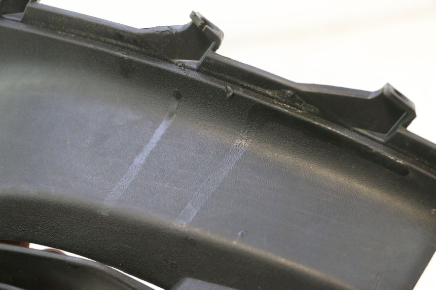 photo de UNTER SITZ VERKLEIDUNG LINKS PIAGGIO LIBERTY IGET 4T 50 (2015 - 2020) - Detailansicht des Bauteils