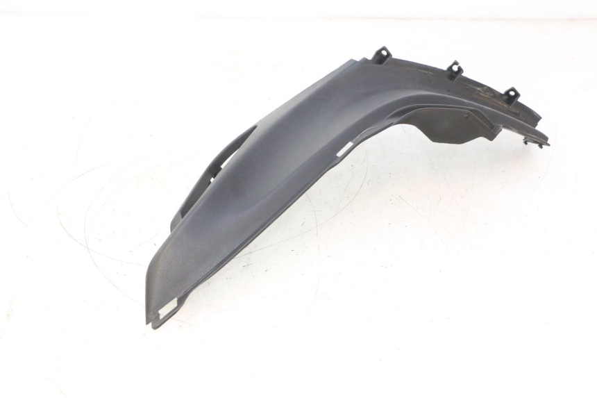 photo de UNTER SITZ VERKLEIDUNG LINKS PIAGGIO LIBERTY IGET 4T 50 (2015 - 2020) - Oberflächenzustand und Material