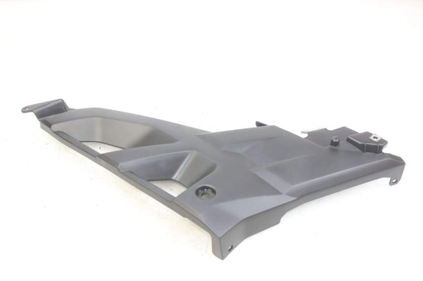 photo de LINKS UNTER DEM LINKEN SITZ YAMAHA MT ABS 125 (2014 - 2018) - Gesamtansicht des Produkts